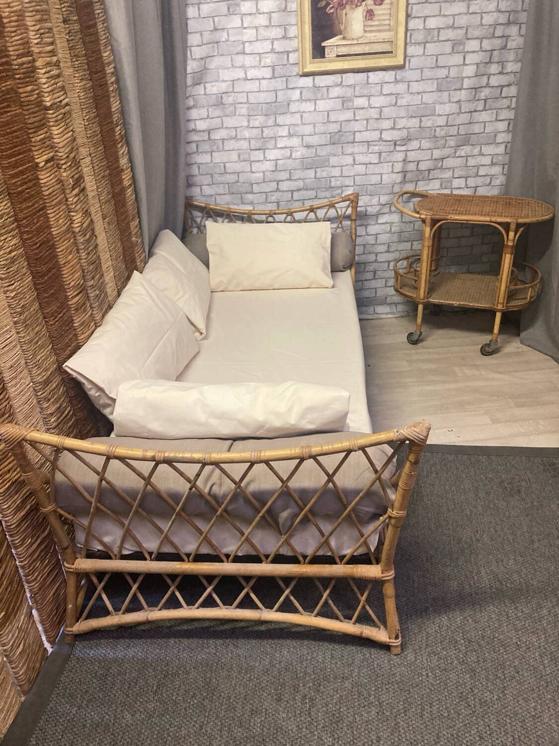 Rattan bed bench