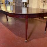 Extensible Louis XVI dining table in period Directoire mahogany.
