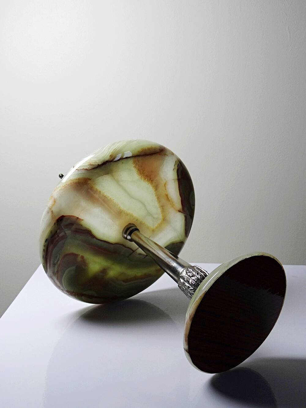 Rare display stand in green onyx and silver metal, Italy, vintage.