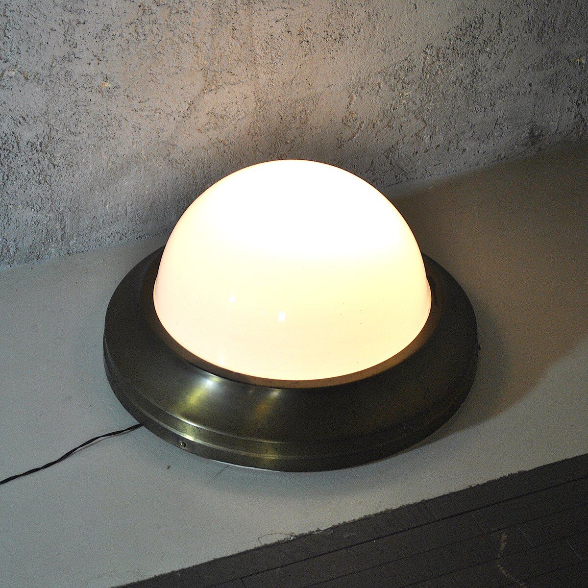Wall lamp in the style of Pier Luigi Caccia Dominioni, 1960s.