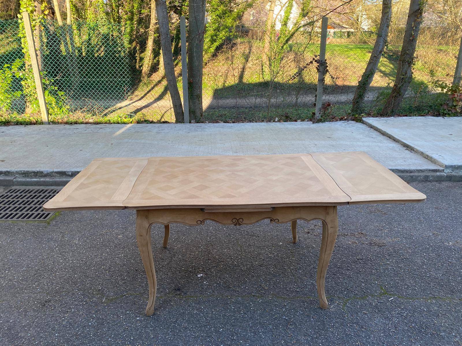 Louis XV extendable dining table, renovated, oak, 120-200cm, 19th century.