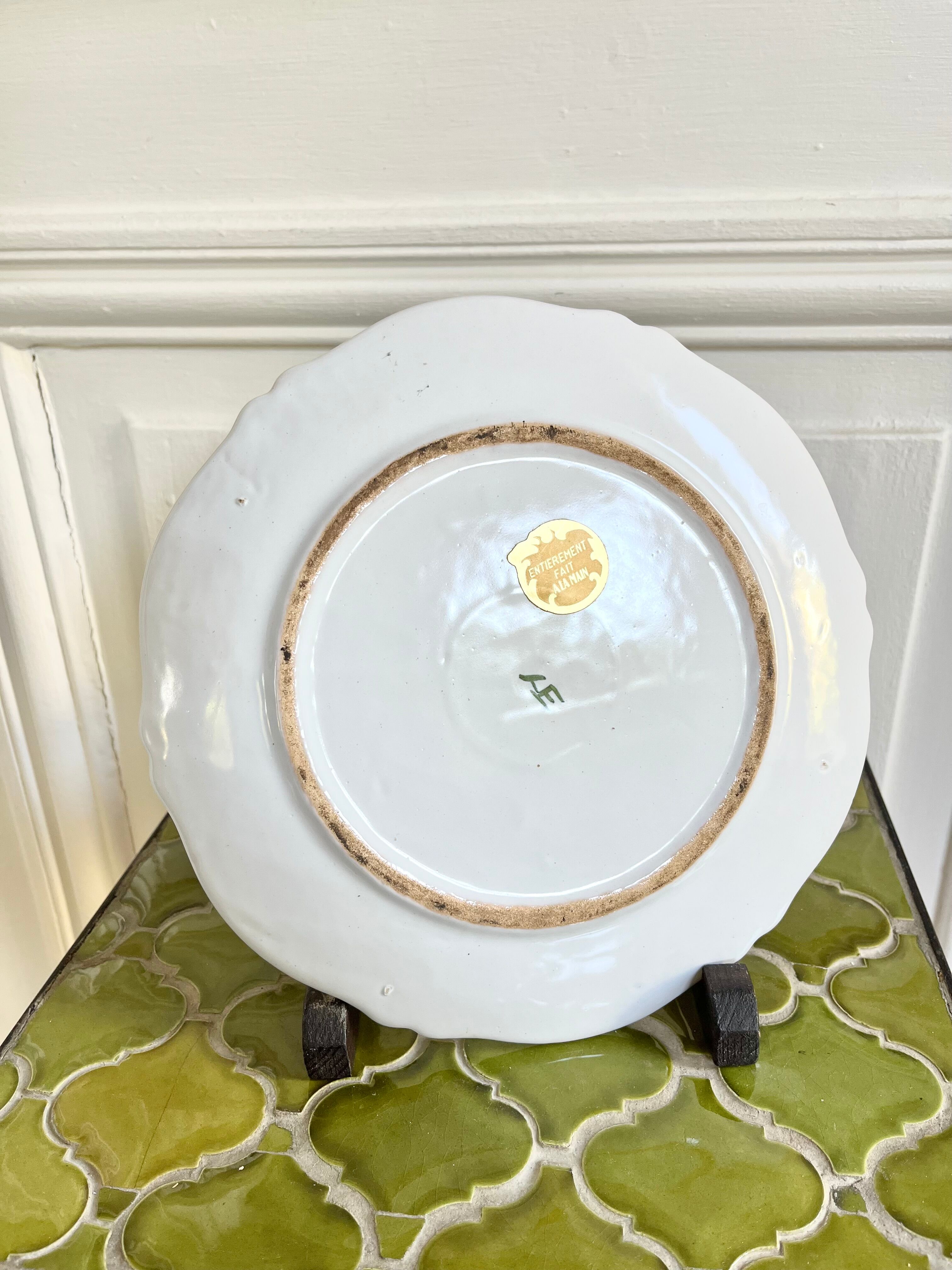 Decorative ceramic plate