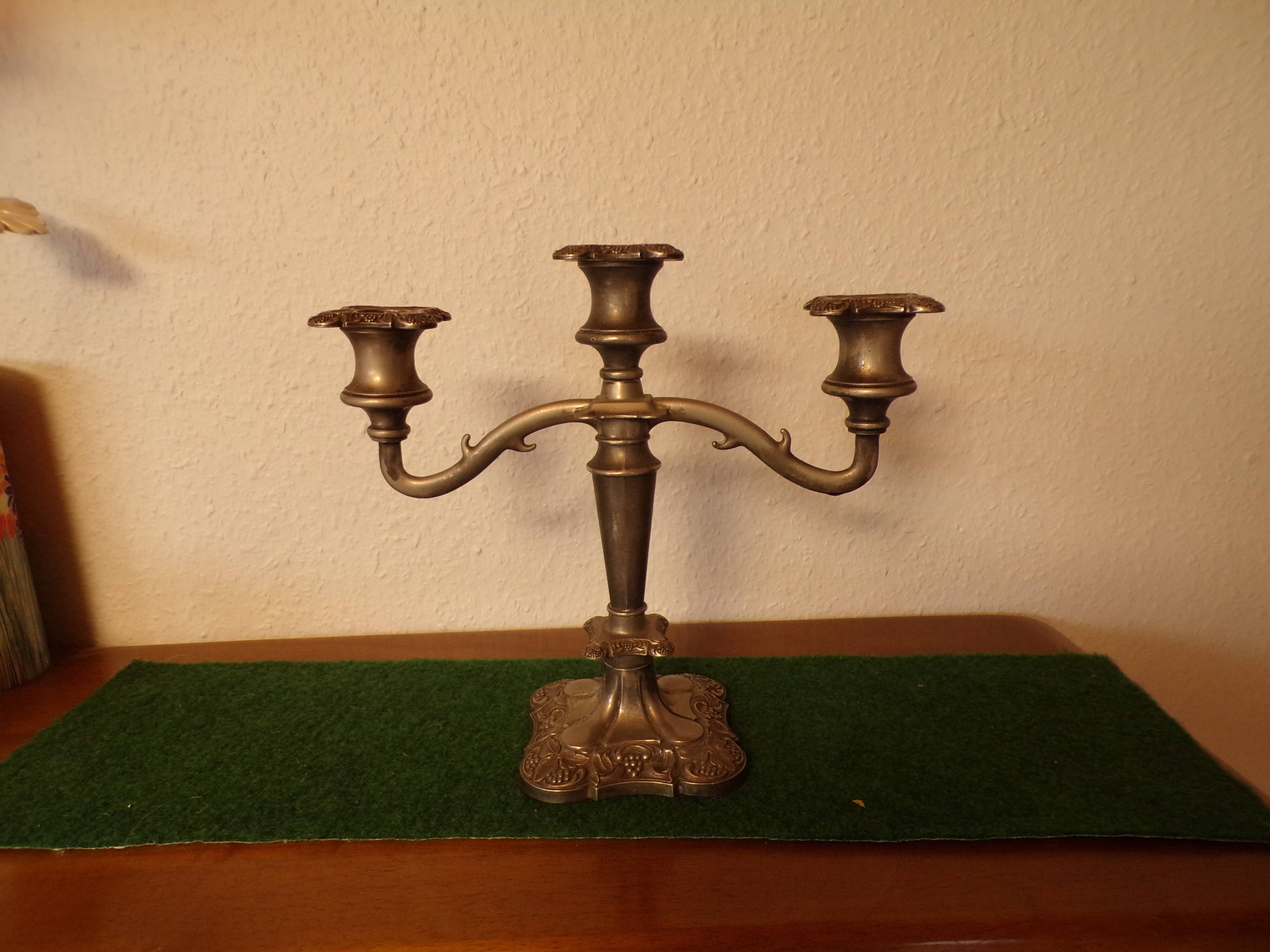 Tin candle holder