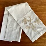 Essuie mains coton blanc brodé de lys beiges