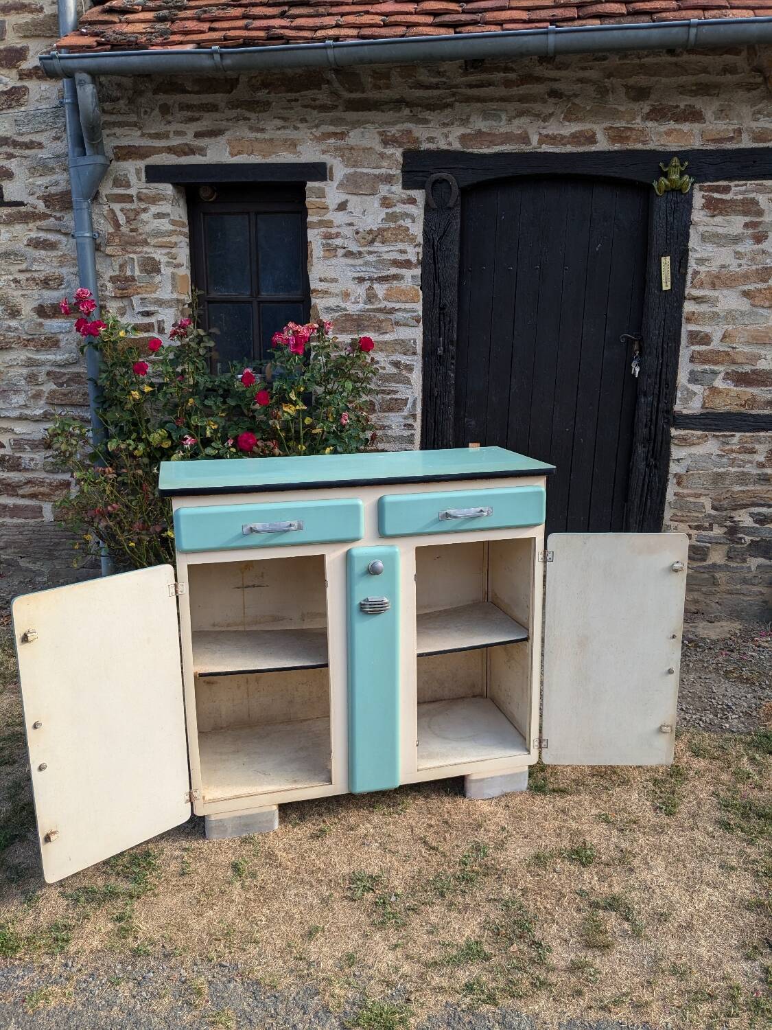 Mado cyan blue buffet