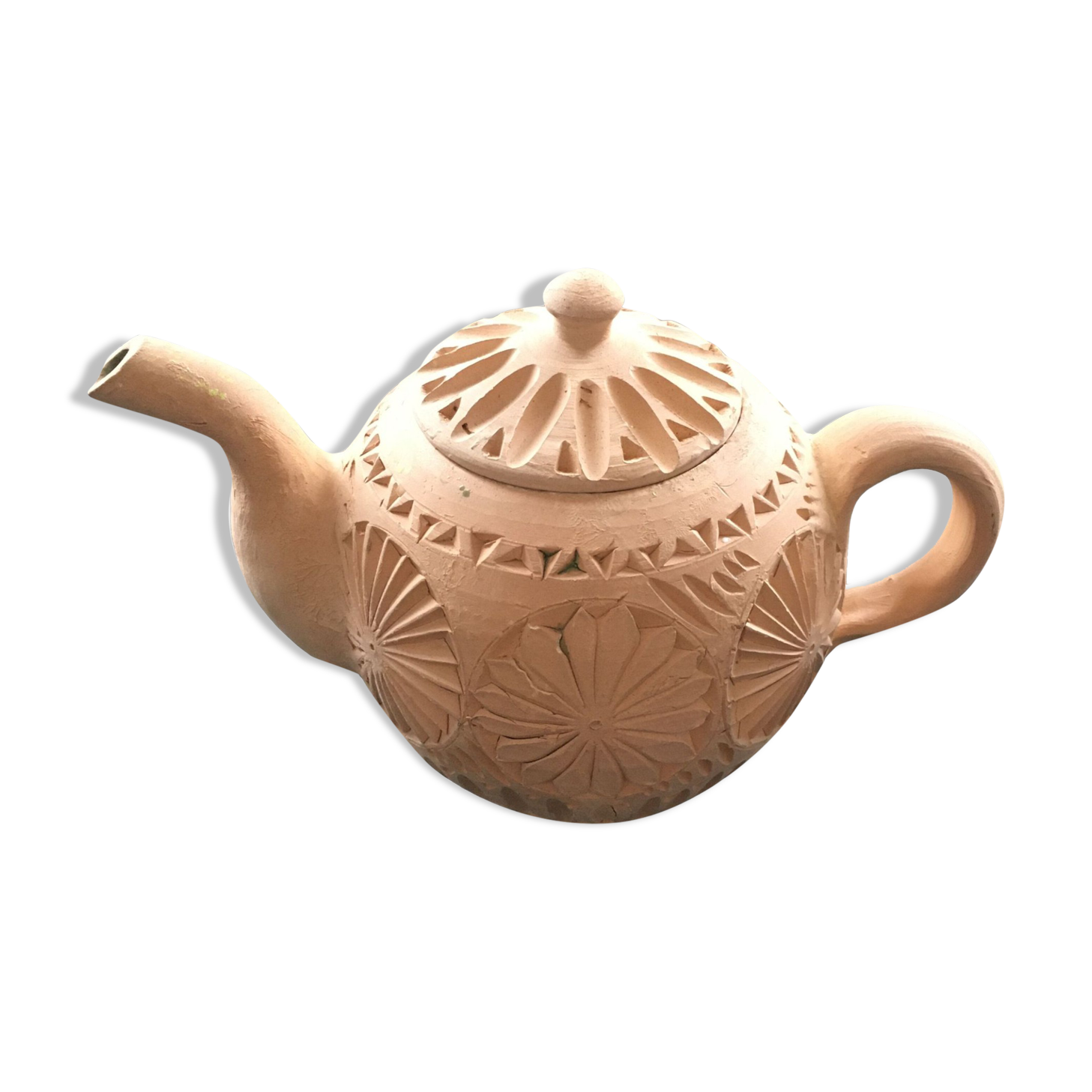 Ceramic teapot with glazed interior