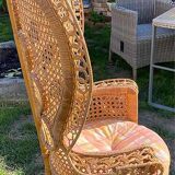 Vintage peacock chair in sculptural blonde rattan, fan back from the 1970s.