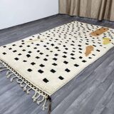Handmade pure wool Moroccan rug, size 140 x 260 cm.