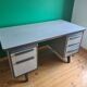 Bureau métallique vintage strafor