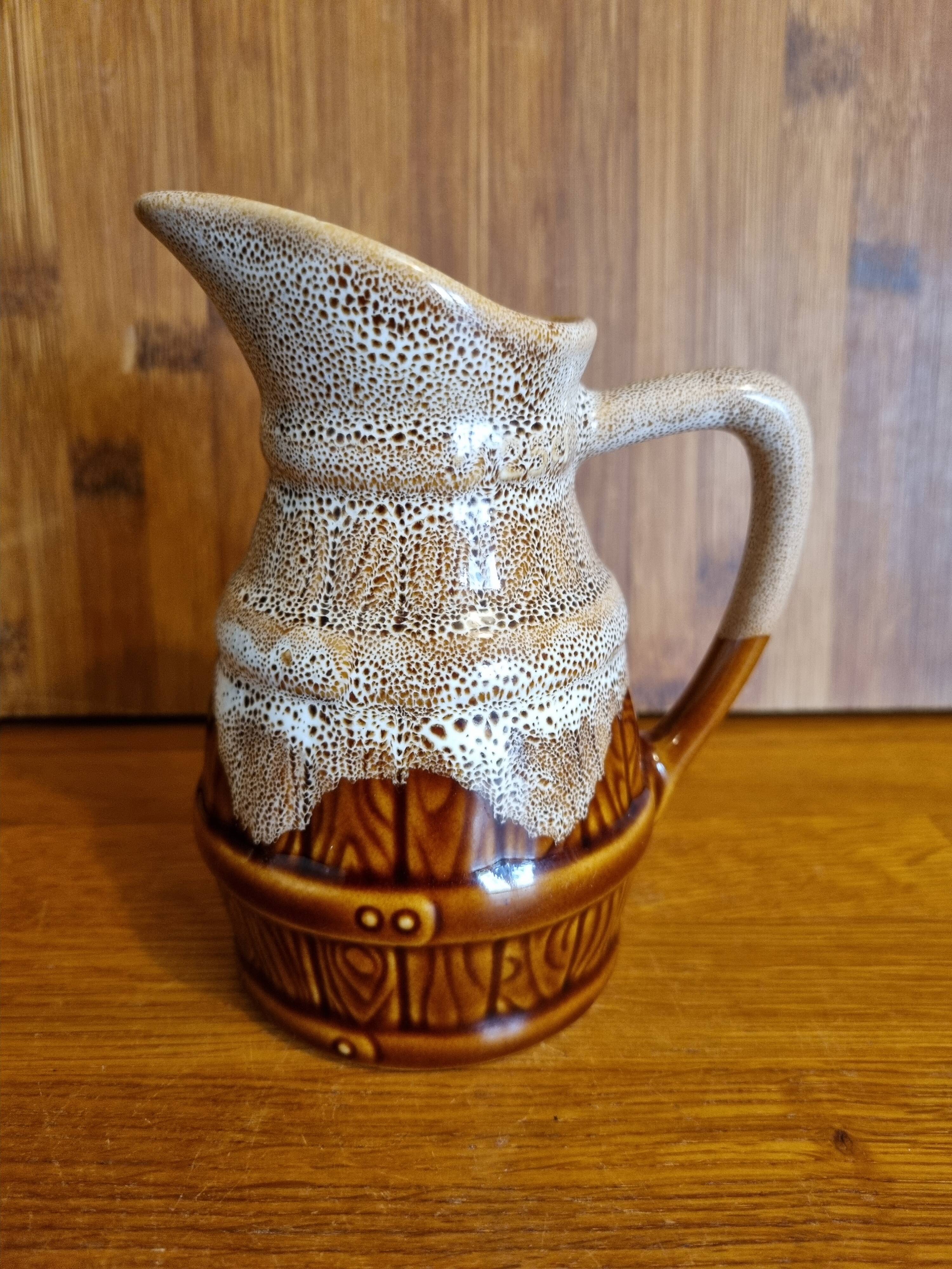 Pitcher vintage revol shape barrel beige 25 cl