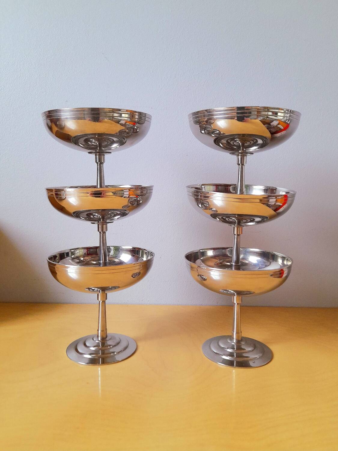 L'étang Remy stainless steel ice cream/dessert cups.