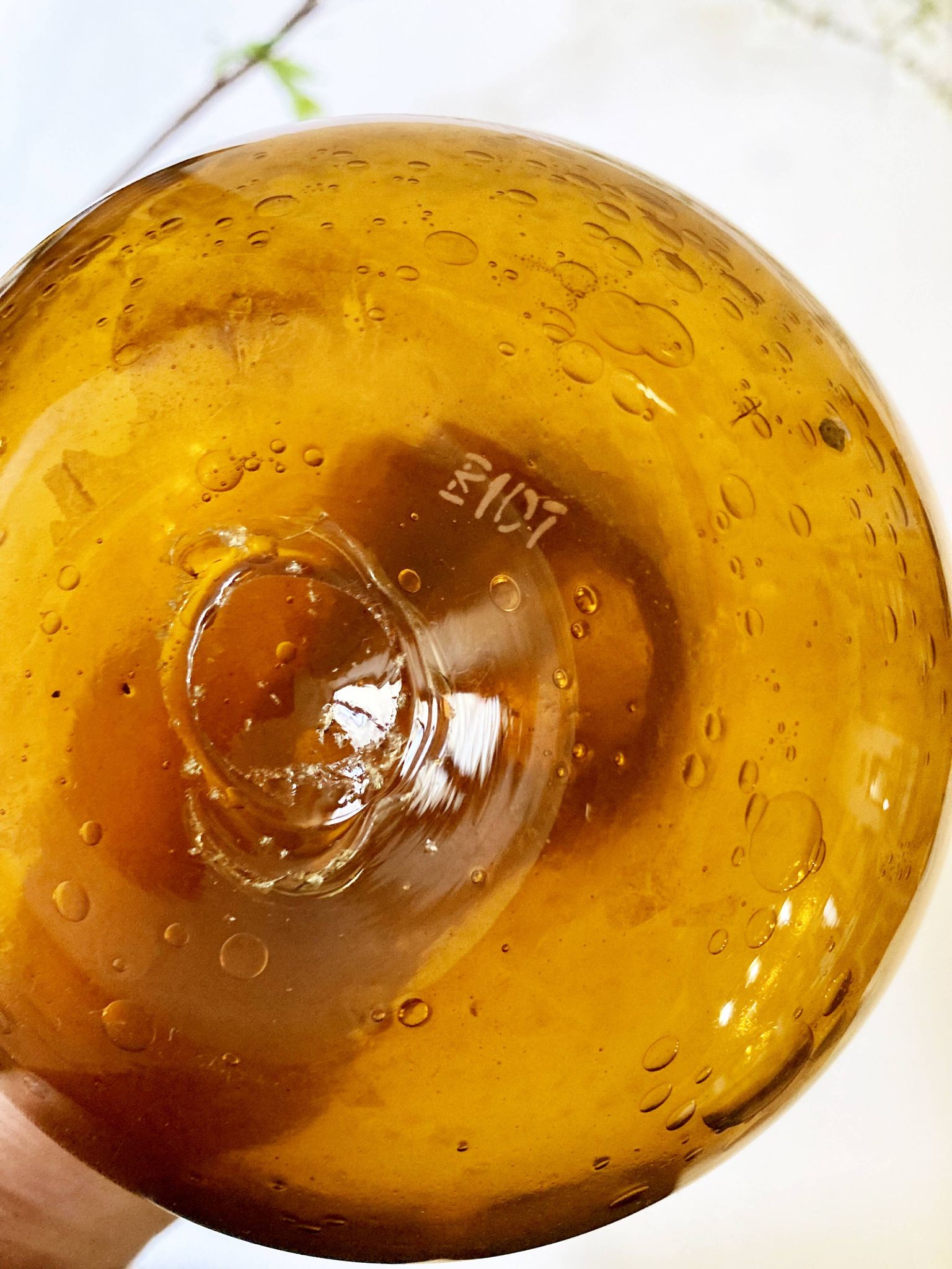 Vase soliflore en verre bullé de Biot, années 1950