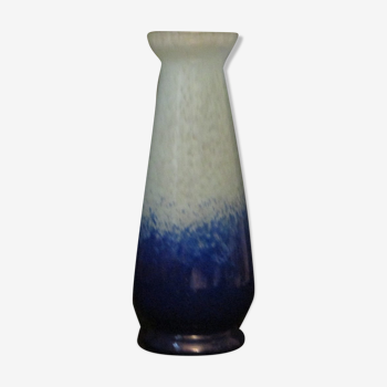 1930 glass vase