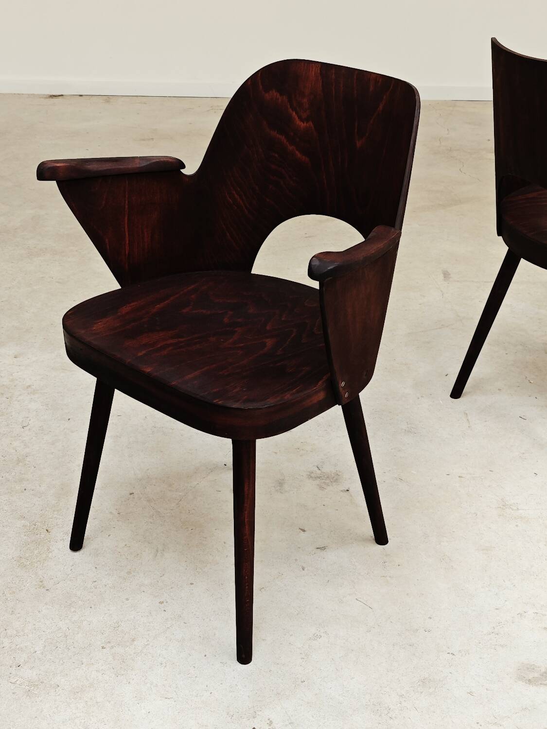 Pair of wooden armchairs by Lubomir Hofmann for Ton (Thonet), 1960