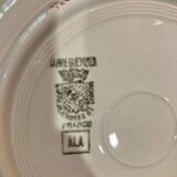 Digoin Sarreguemine red plate