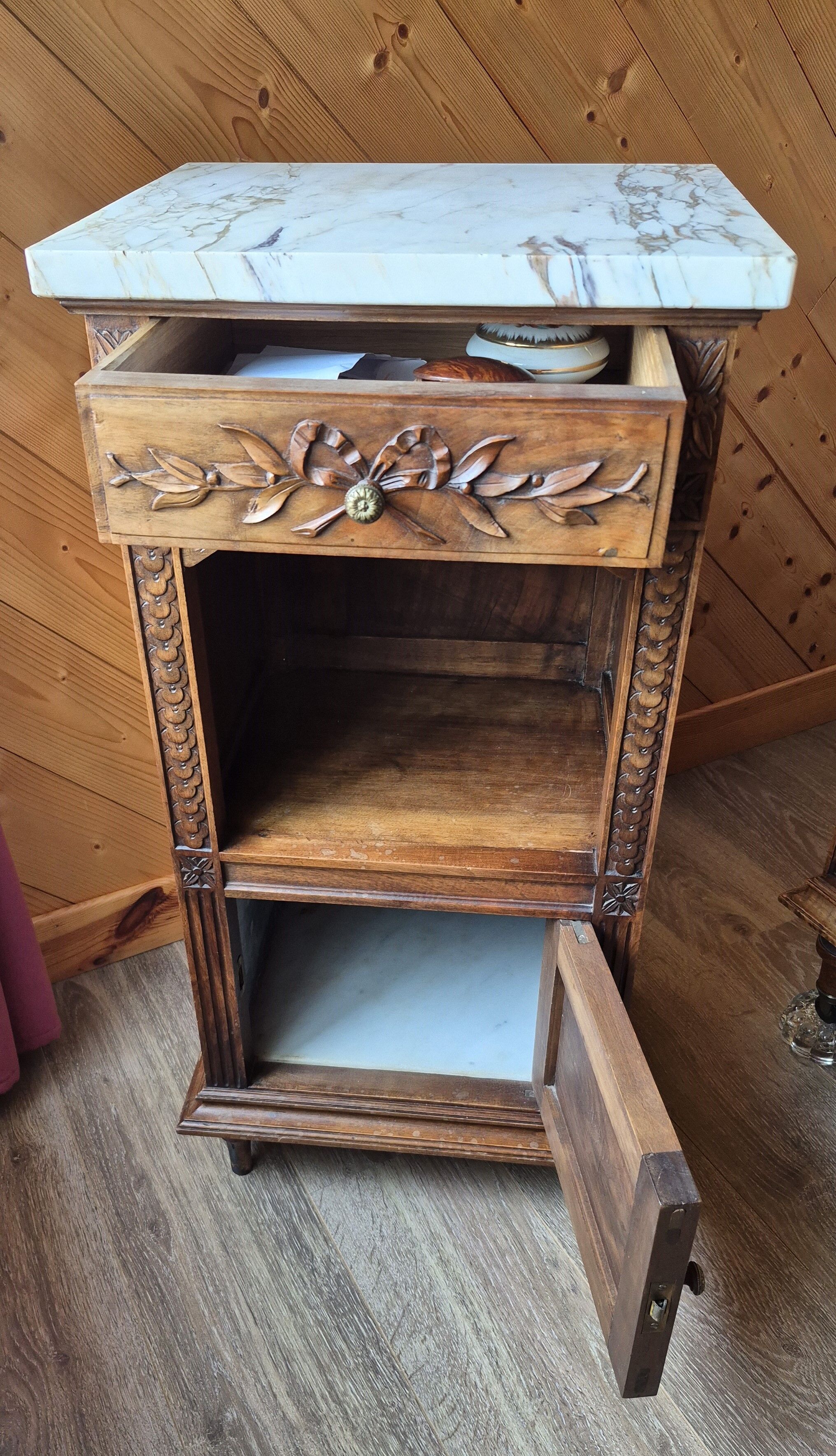 Antique carved bedside table – solid wood and marble in Louis Philippe style