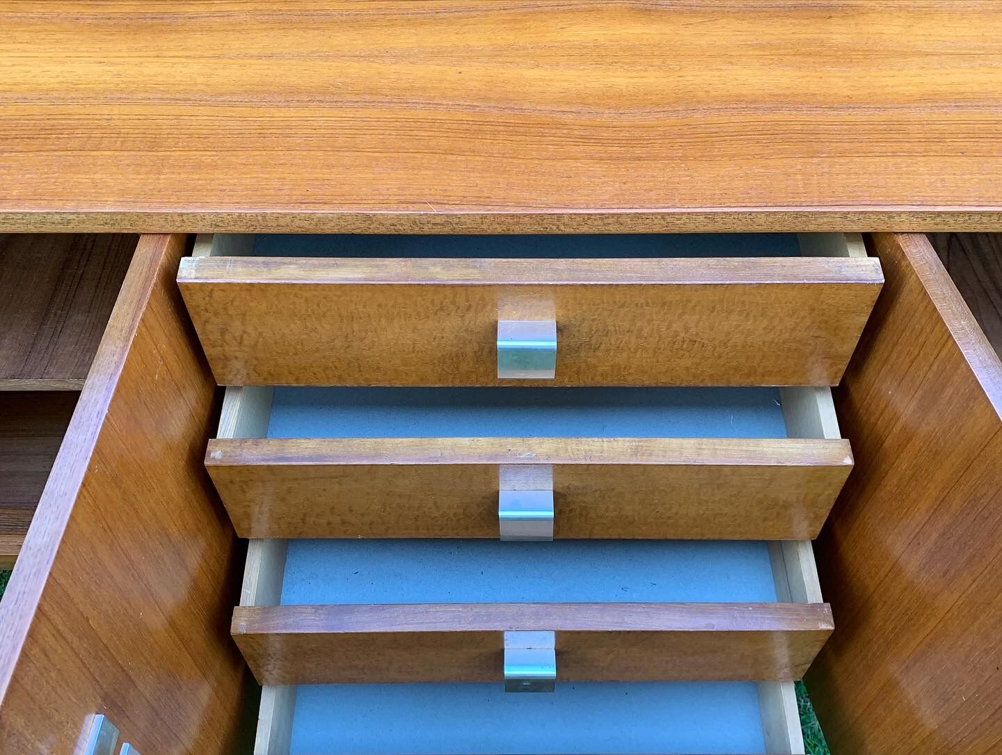 Italian sideboard 60s chrome handles