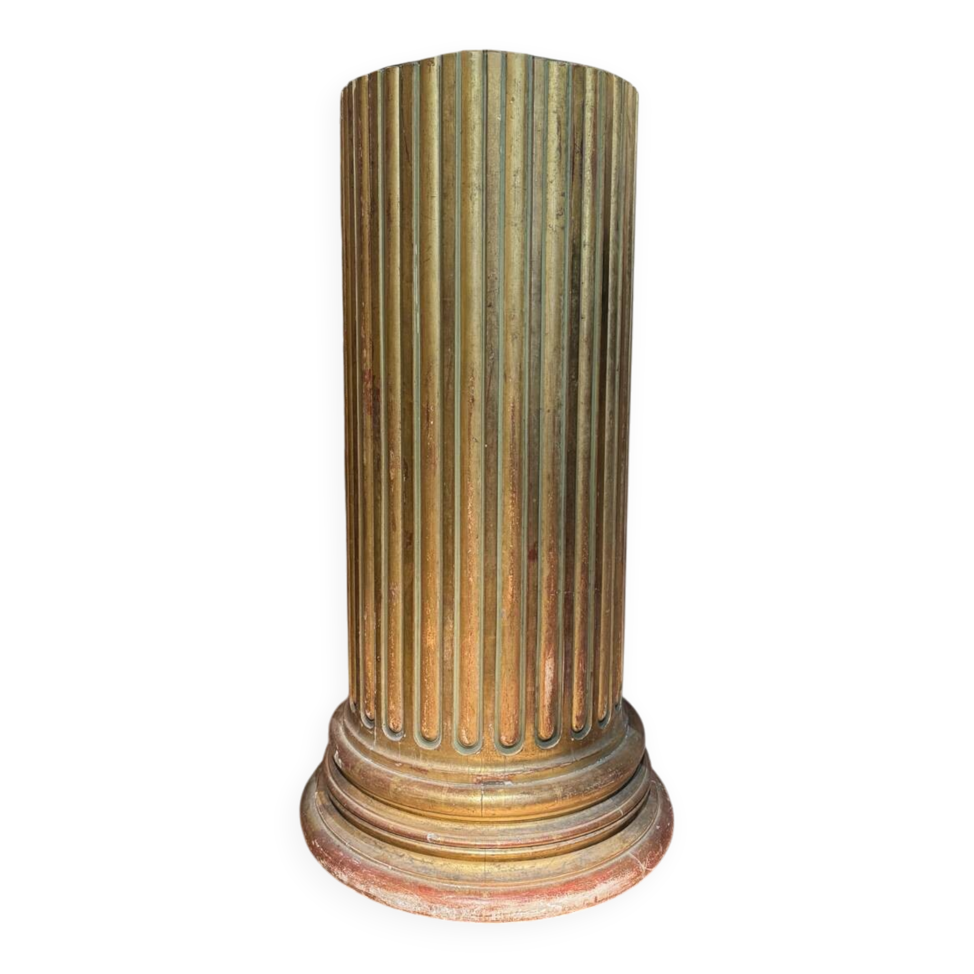 Large fluted golden wood column with a marble top, work from around 1900.
