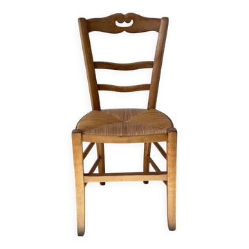 Straw and wood farm chair