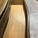 Curved commode in Louis XV style made of walnut.