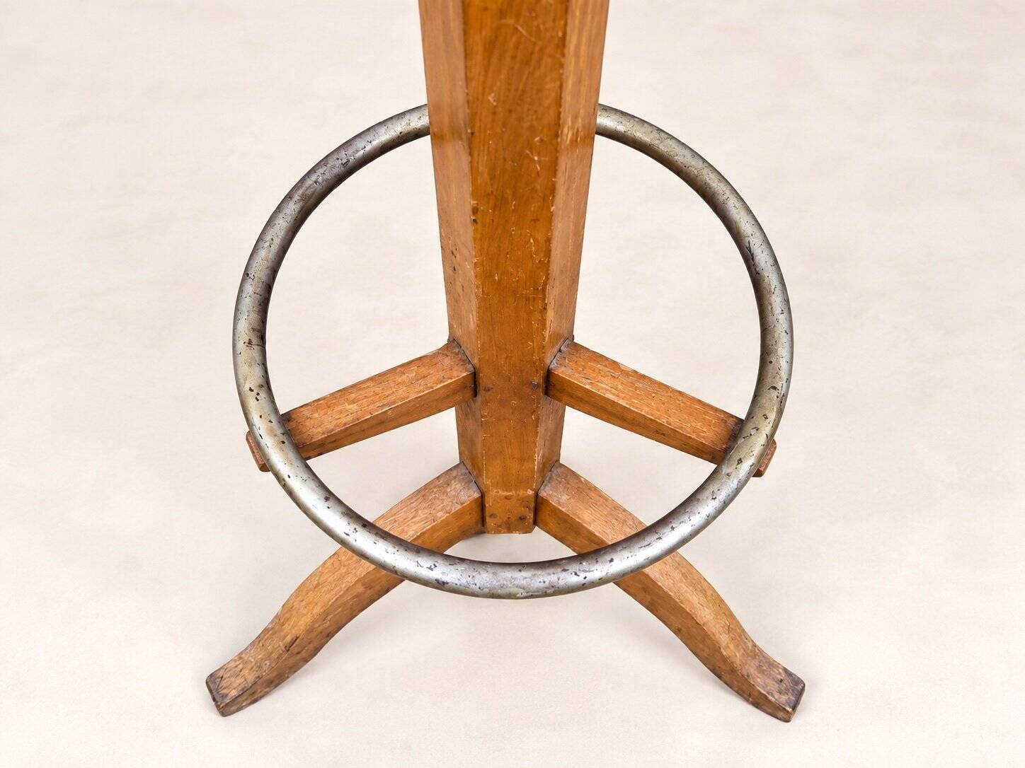 Freestanding coat rack – Art Deco style – Solid beech – 1940s