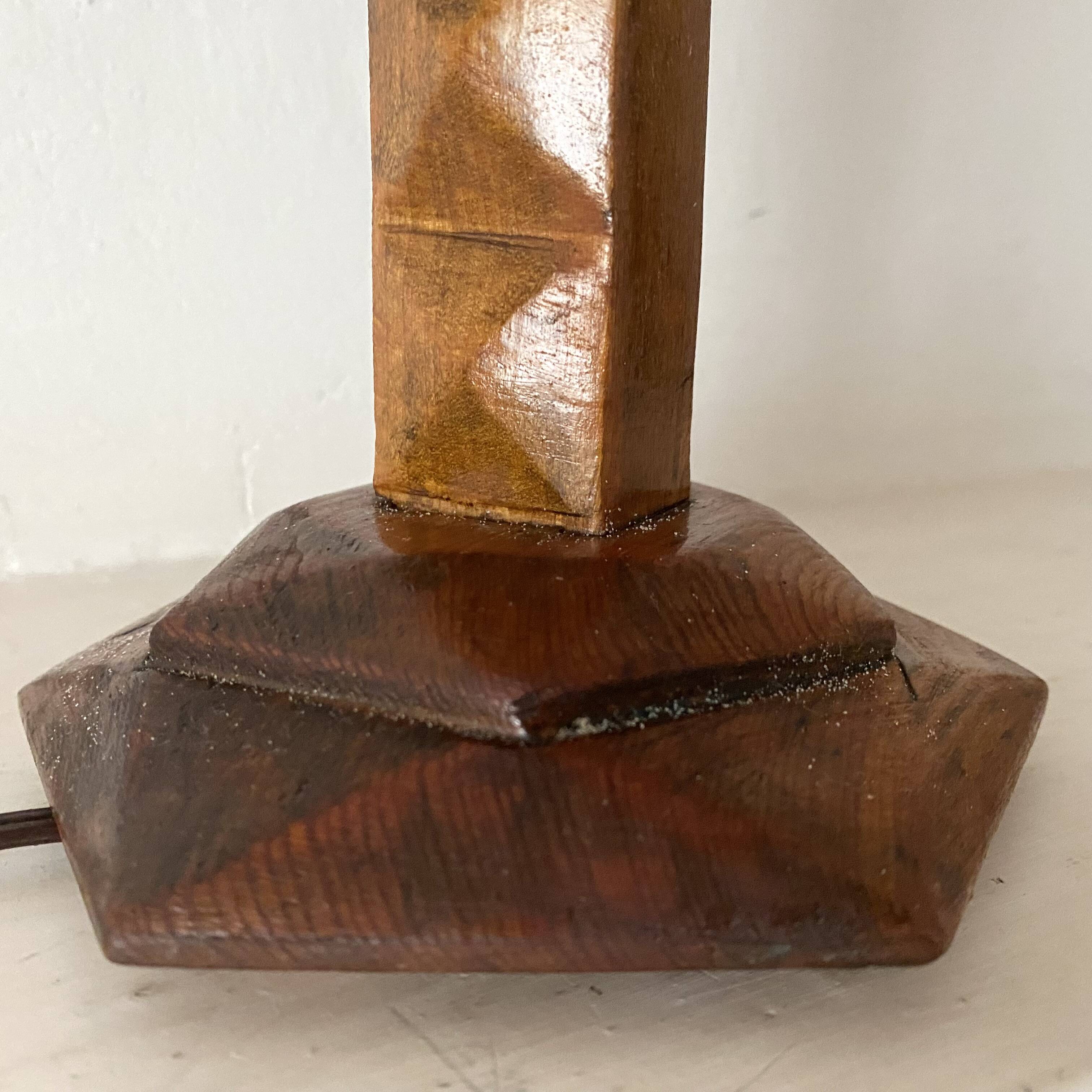 Art Deco lamp in carved wood and jute