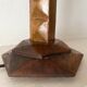 Lampe art déco en bois sculpté et jute