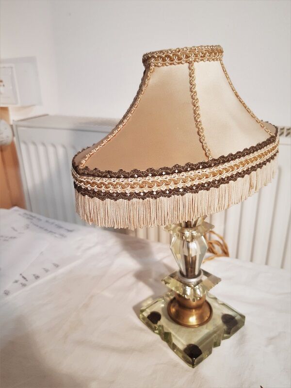 modernist lamp period 1930/1950 with very beautiful silk lampshade with fringes