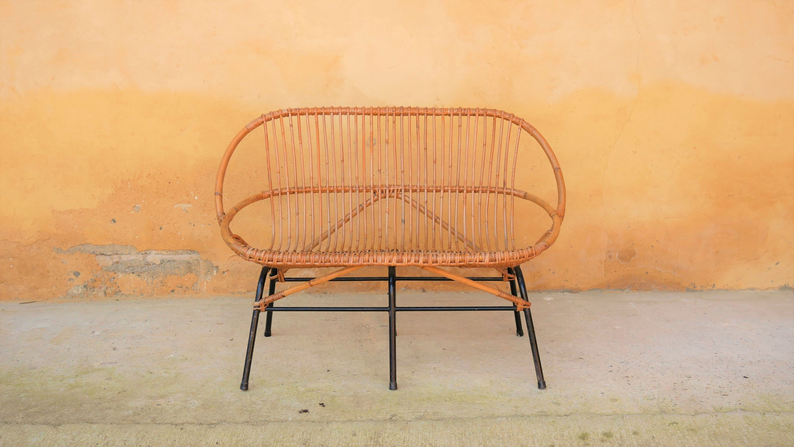Vintage rattan bench feet metal
