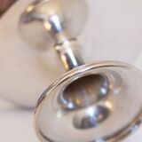 Servant, Cup on foot in white alloy metal, 1st quarter of the 20th century.