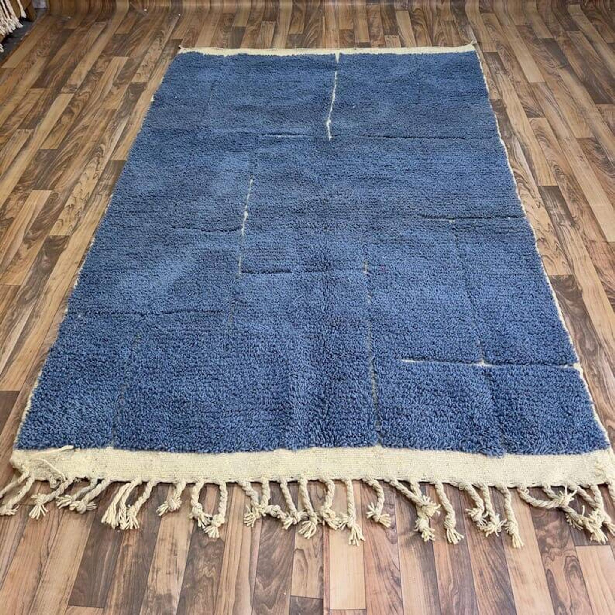 Handmade traditional beni ourain rug size 150 x 250 cm