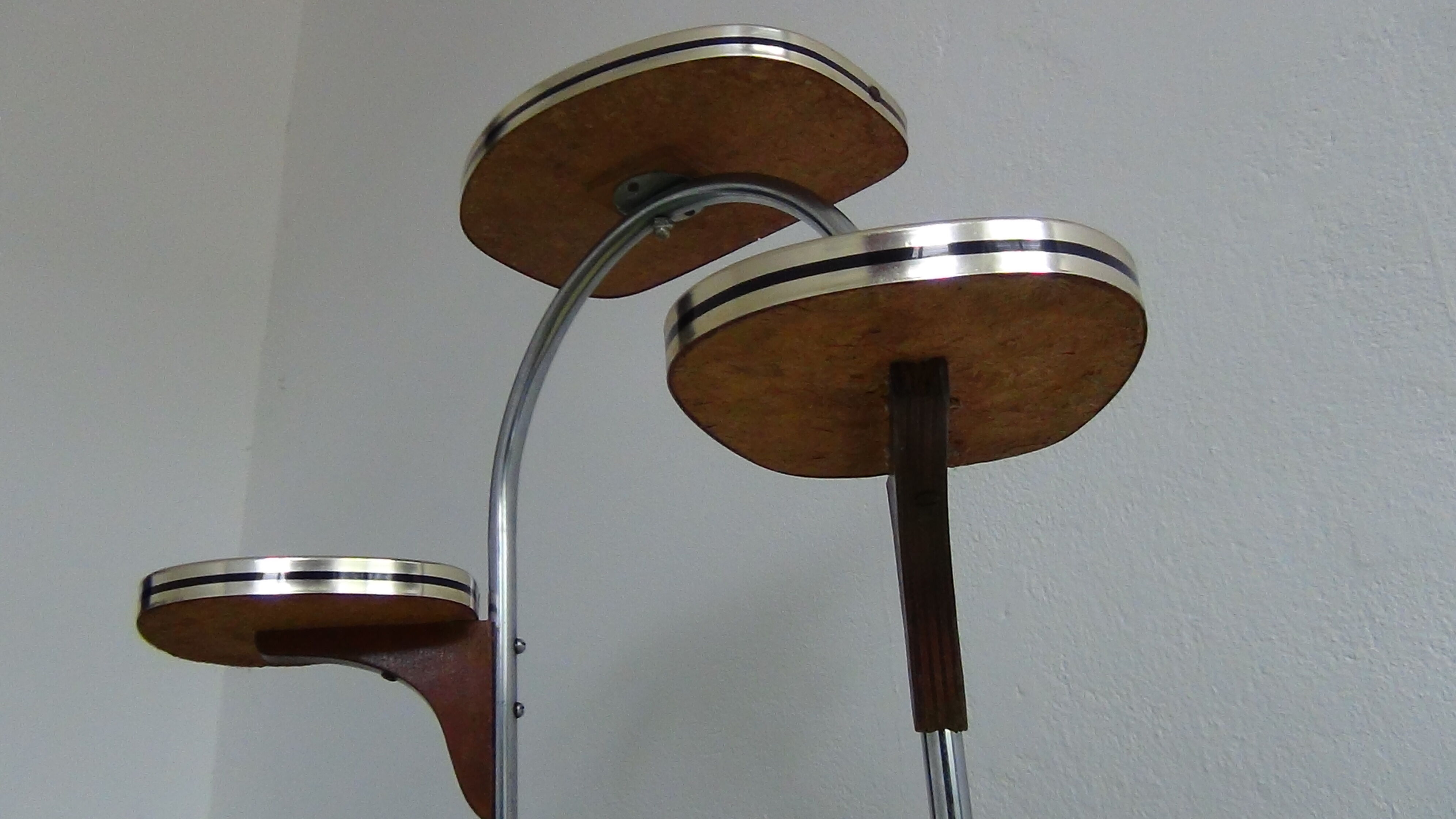Vintage 50s flower table