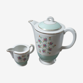 Teapot and milk pitcher