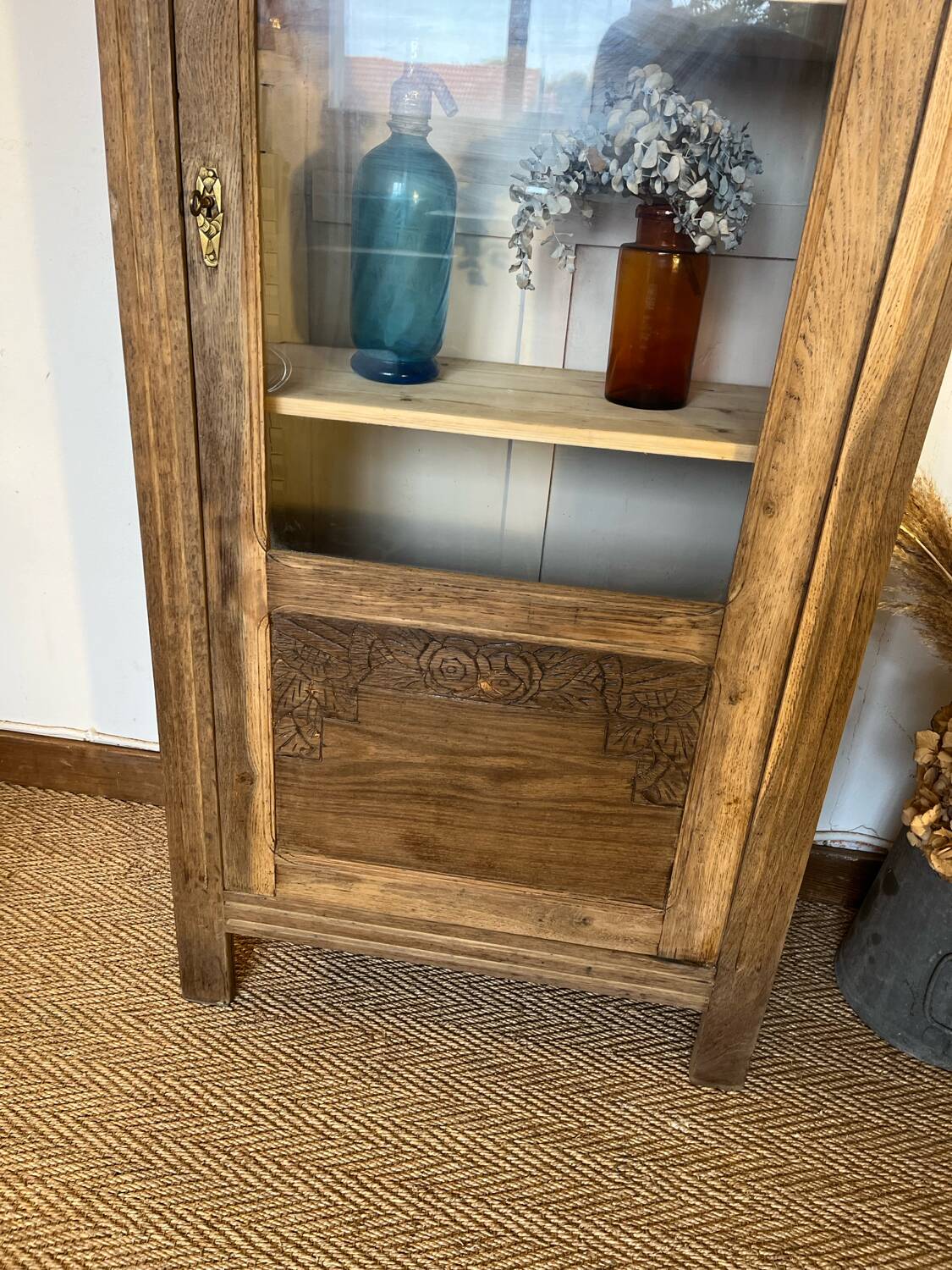 Vintage art deco dresser