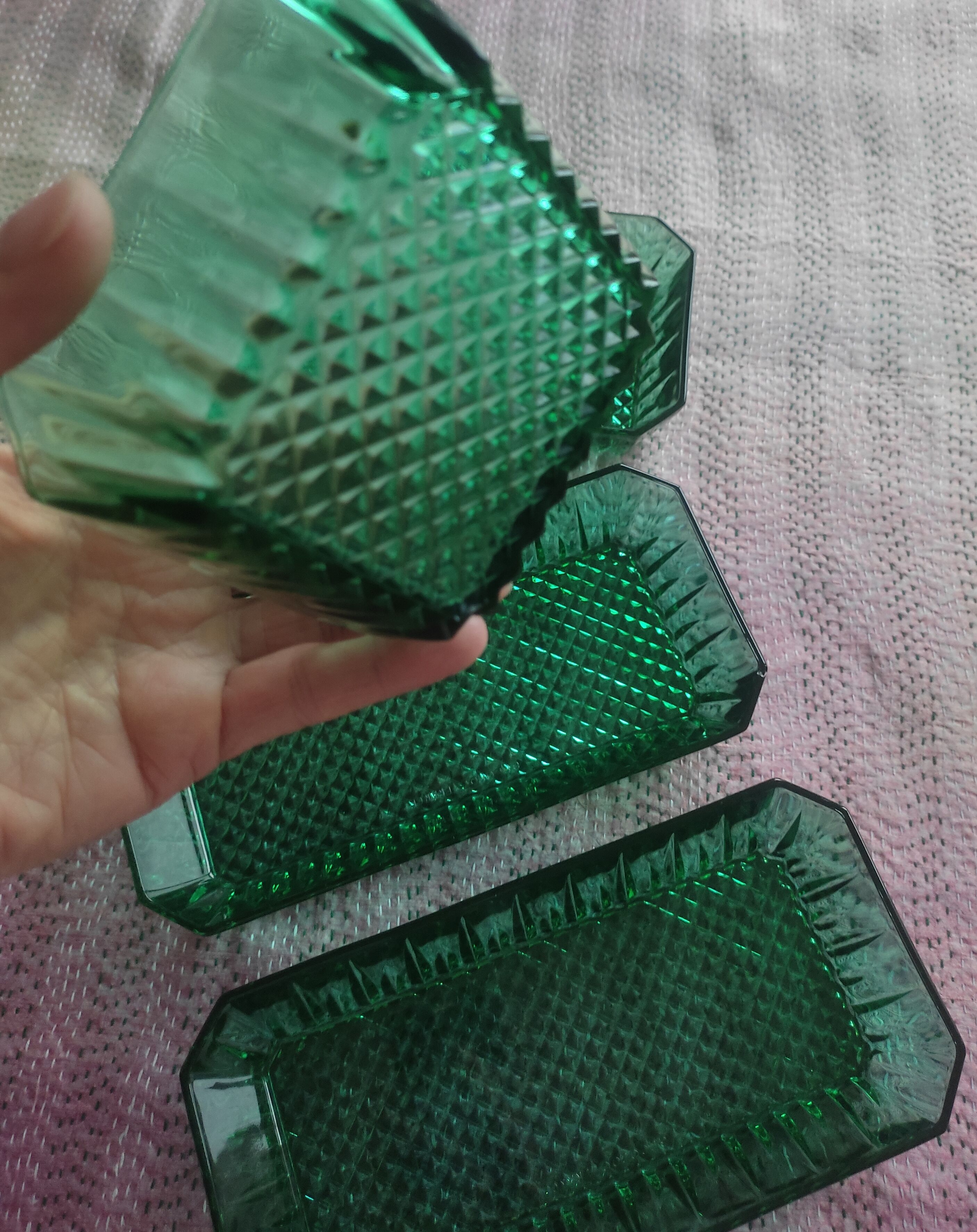 Raviers verts en verre