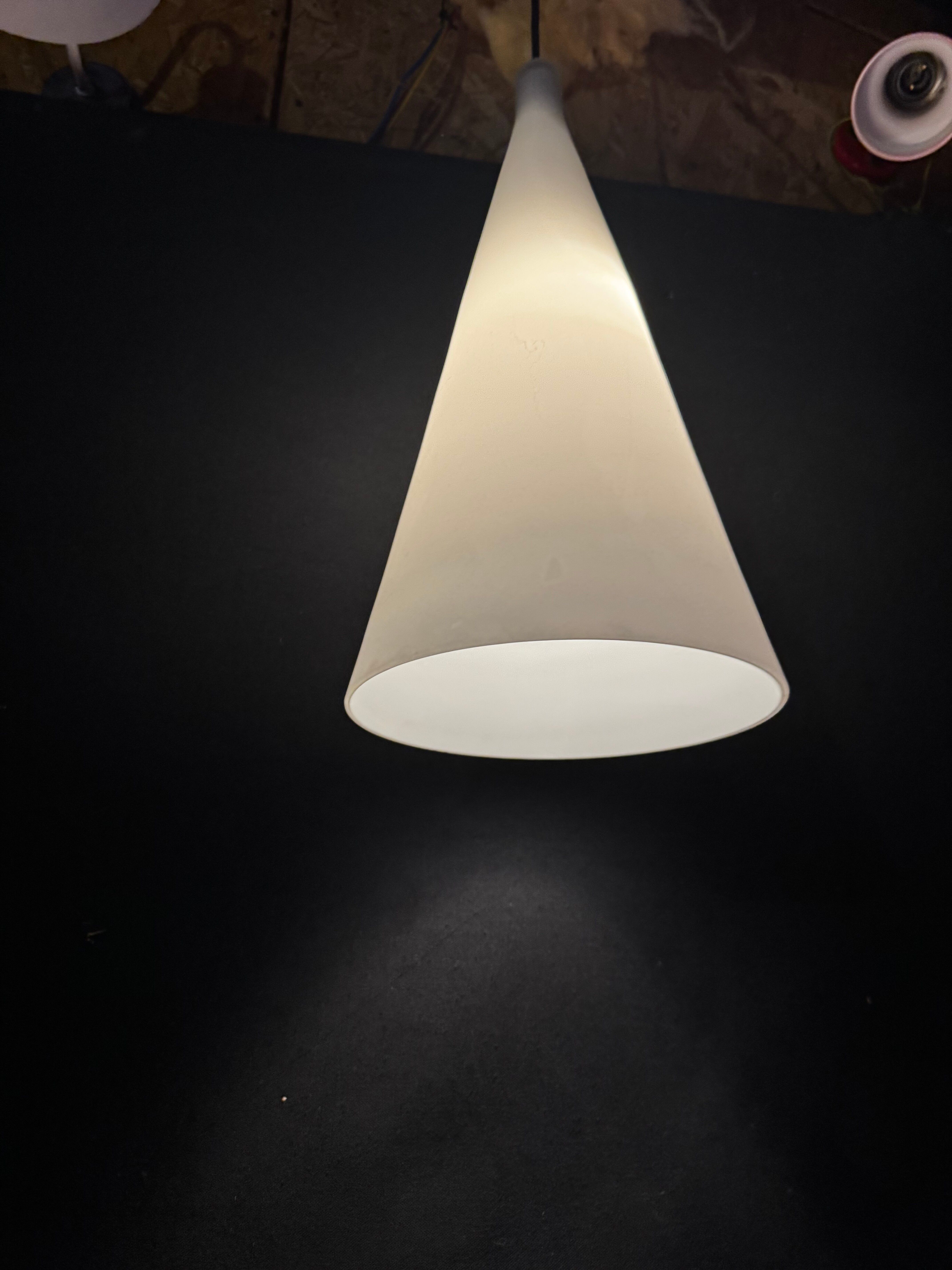 Lampe verre opalin de Vianne