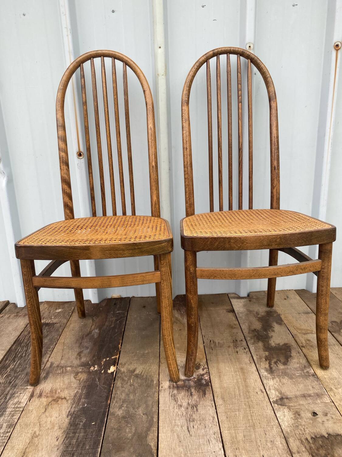 Paire chaise ancienne Baumann modèle eden bois + assise cannée vintage