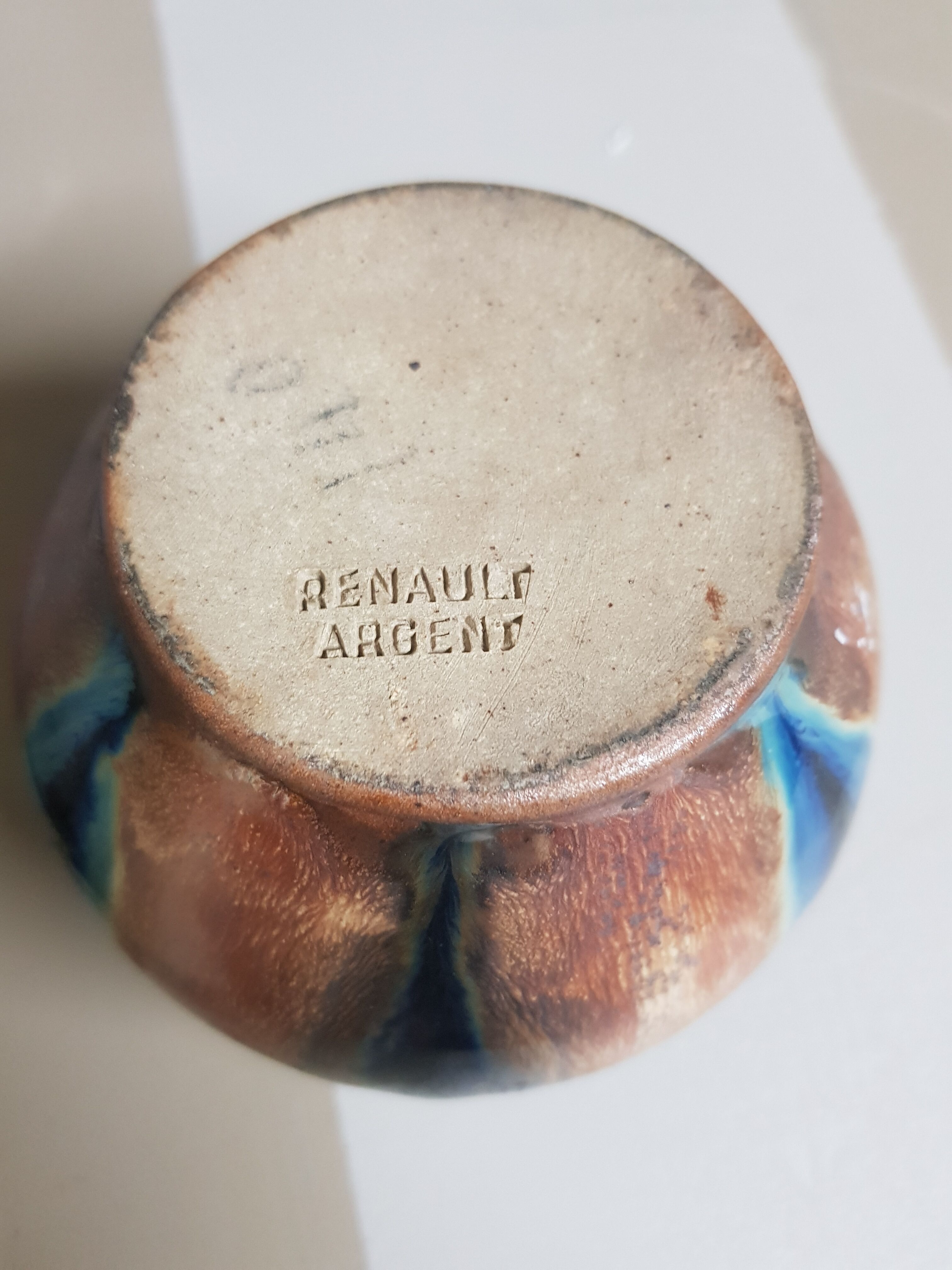 Silver renault ball vase