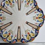 Old dish in polychrome earthenware from Desvres decorated from Rouen, signed, 34 cm