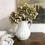 Ancient pitcher, acanthus leaf