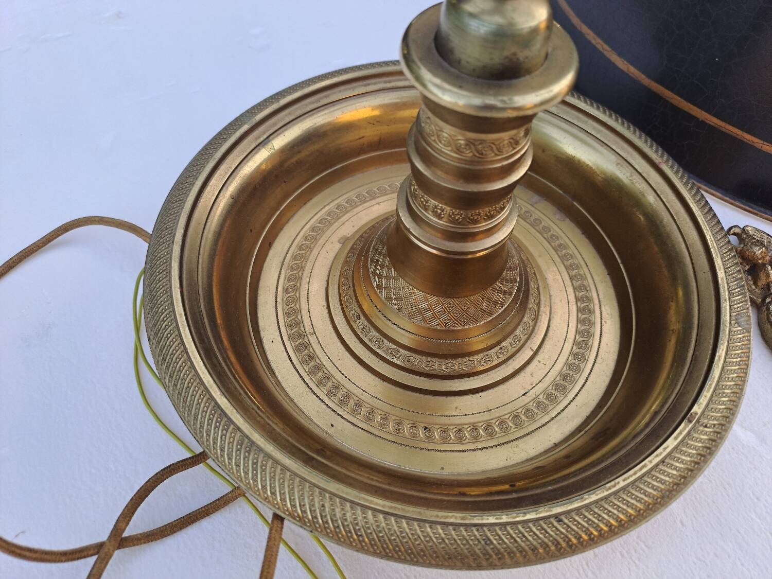 Empire style bouillotte lamp in bronze and sheet metal