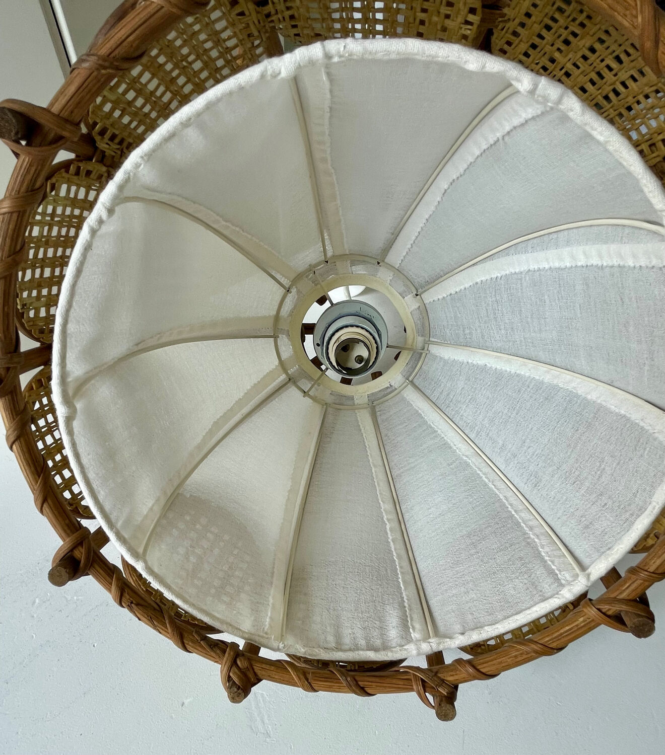 Bamboo and rattan suspension from the 60s/70s.