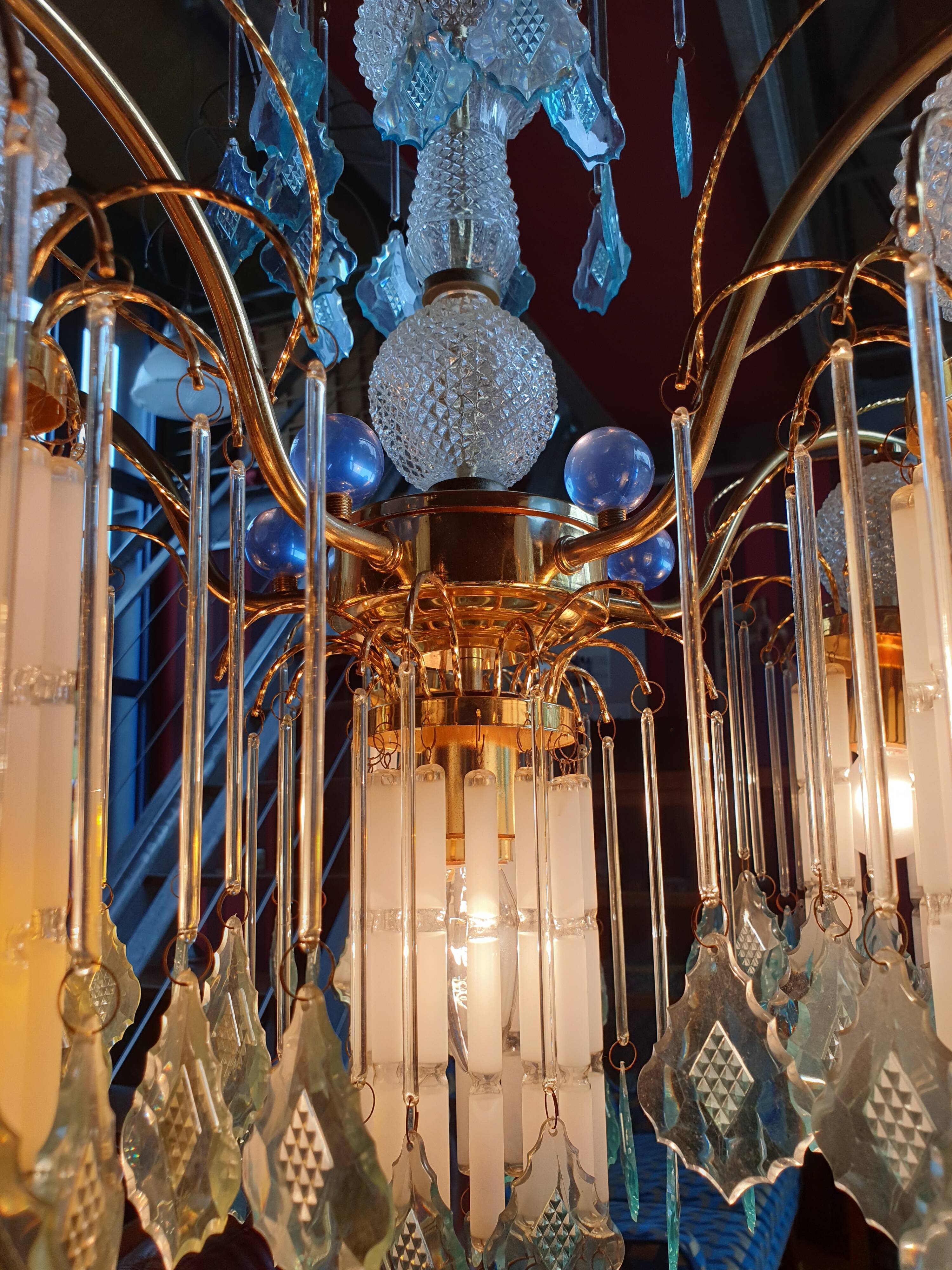 Vintage fountain chandelier glass and plexiglass