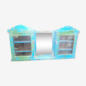 Wall case with mirror