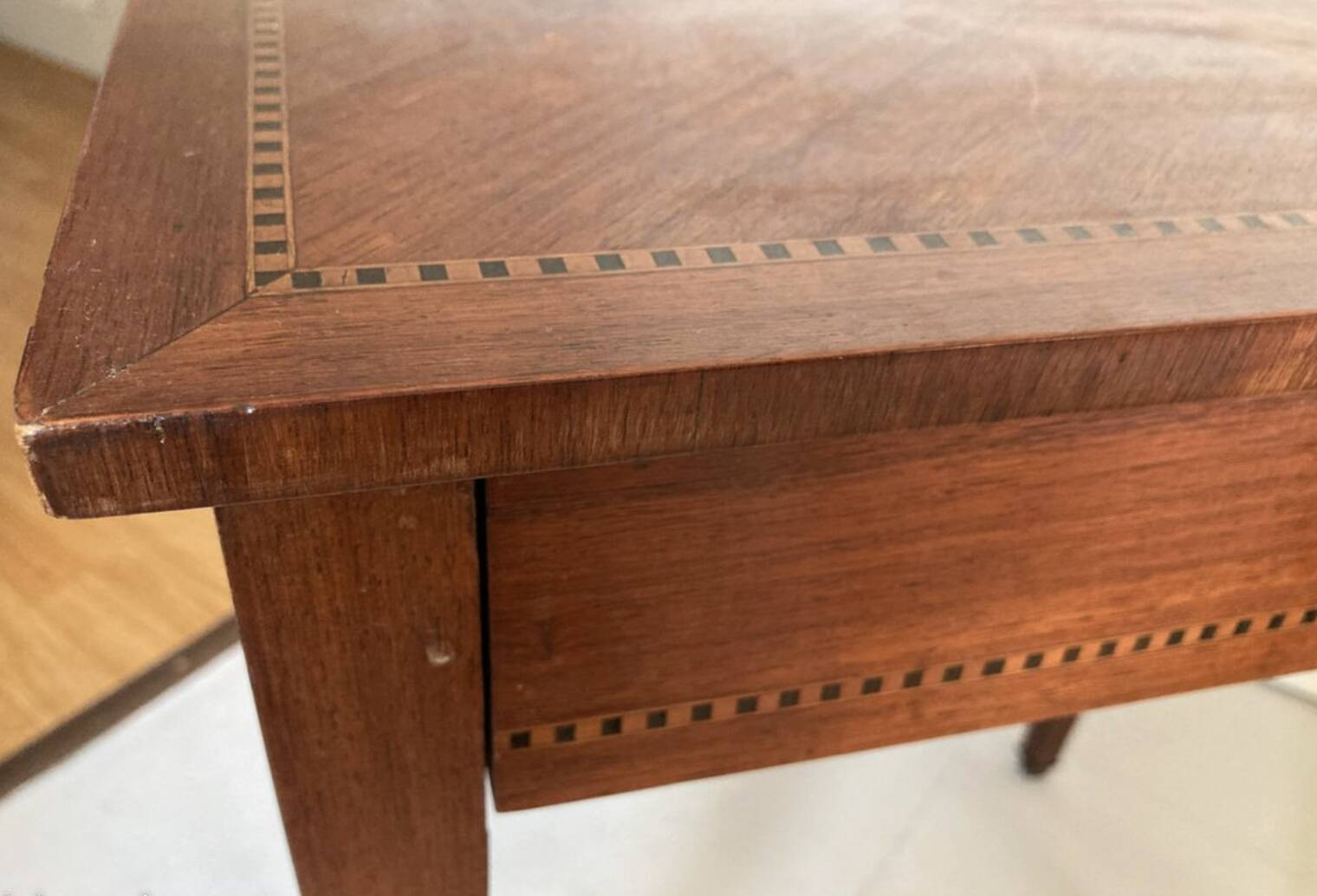 Very small mahogany veneer table from the early 20th century