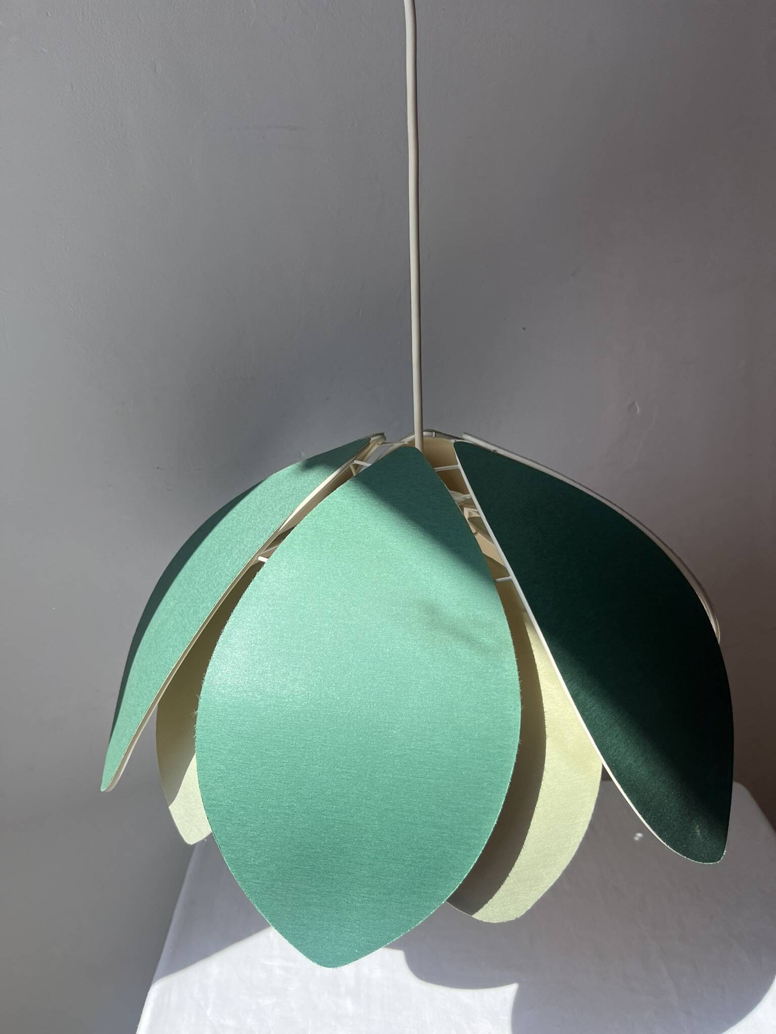 Suspension vintage fleur de lotus verte, 12 pétales