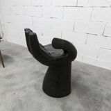 Tabouret, chaise en forme de main, noir et en bois sculpté