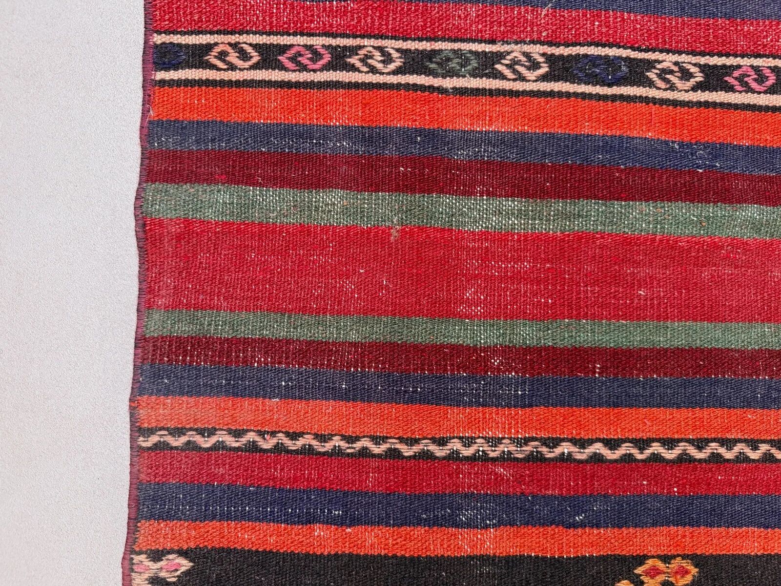 Narrow kilim runner 59x300 cm shabby chic, vintage Turkish kelim 2569