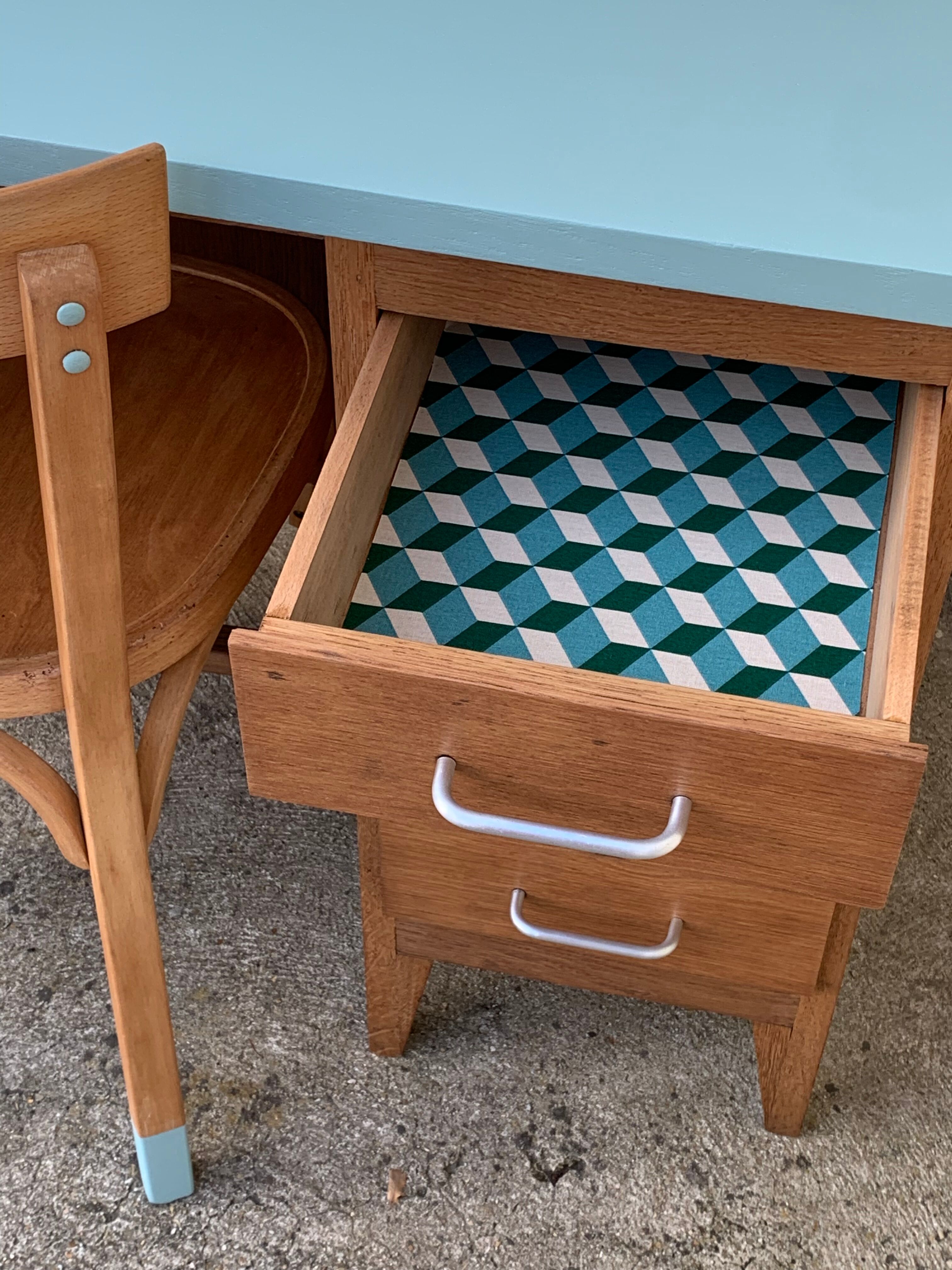 Vintage desk compass feet 1950 and its Baumann chair
