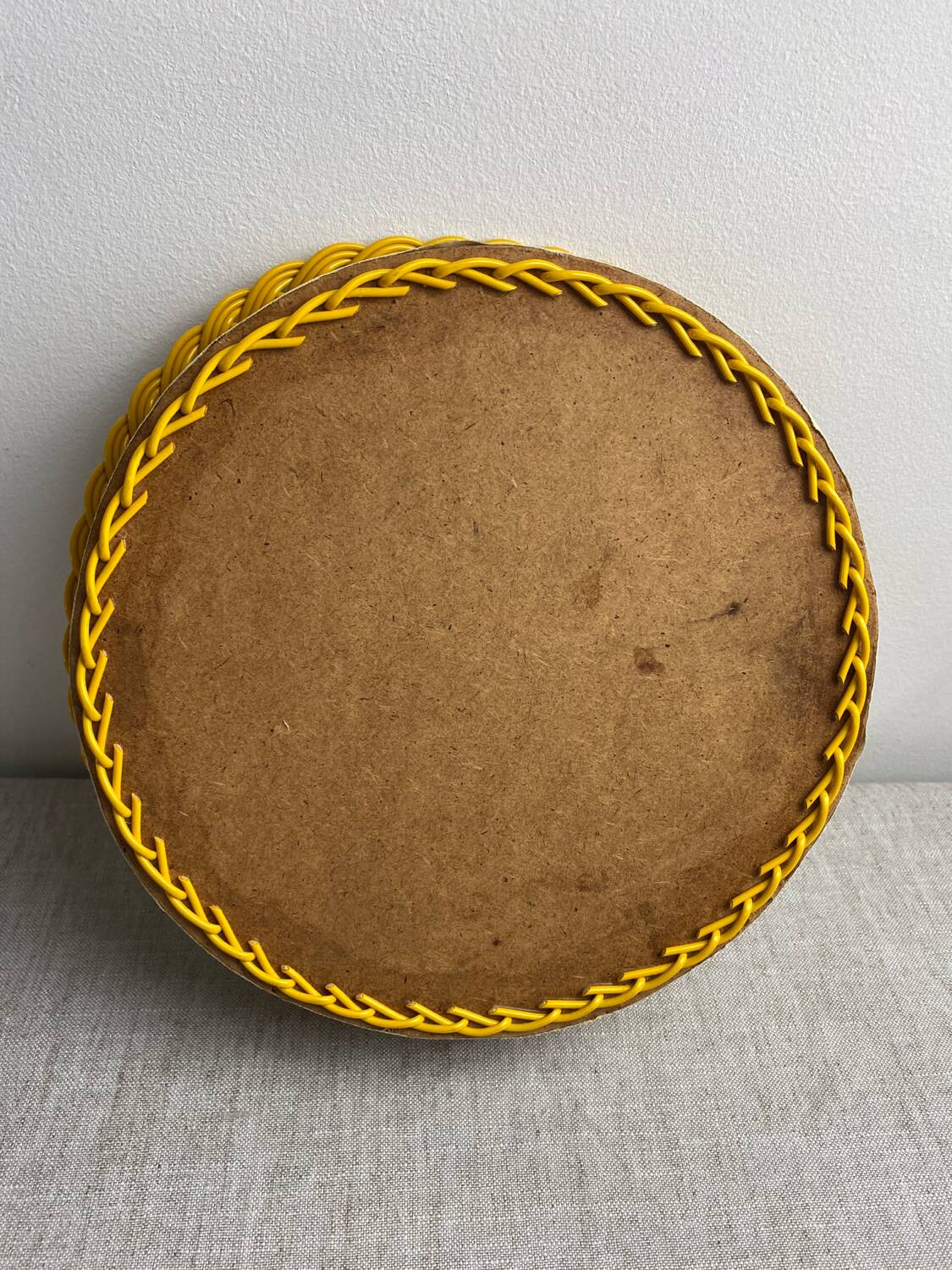 Scoubidou and rattan basket